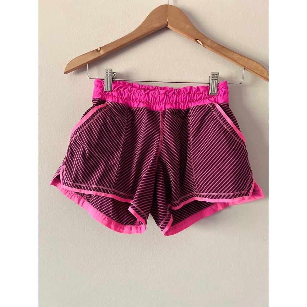 Lululemon Shake & Break Shorts Size 4